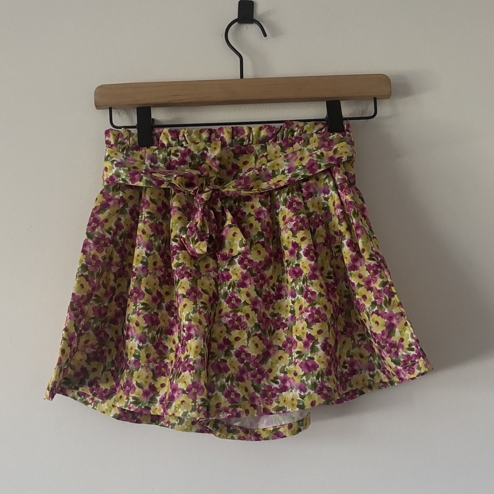 MAYORAL Girls Wide Leg Shorts Size 8 Floral Print Side Zip Belted Preppy NWT